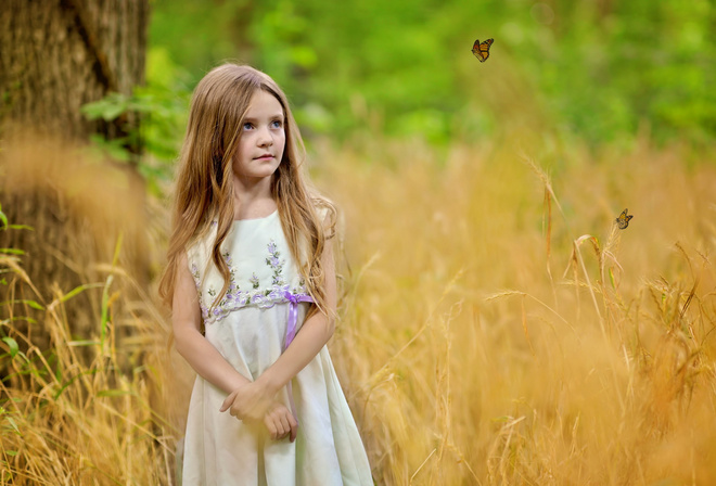 tyni, girl, grass, look