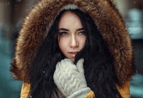 women, face, hoods, gloves, black hair, fur, portrait, depth of field