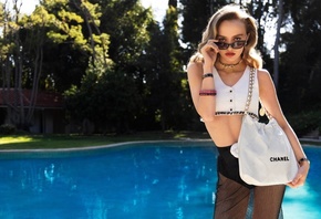 - , Chanel, Lily-Rose Depp, -, Chanel 22 bag campaig ...