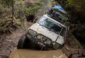 Nissan, full-size SUV, Nissan Patrol, winch, Australia