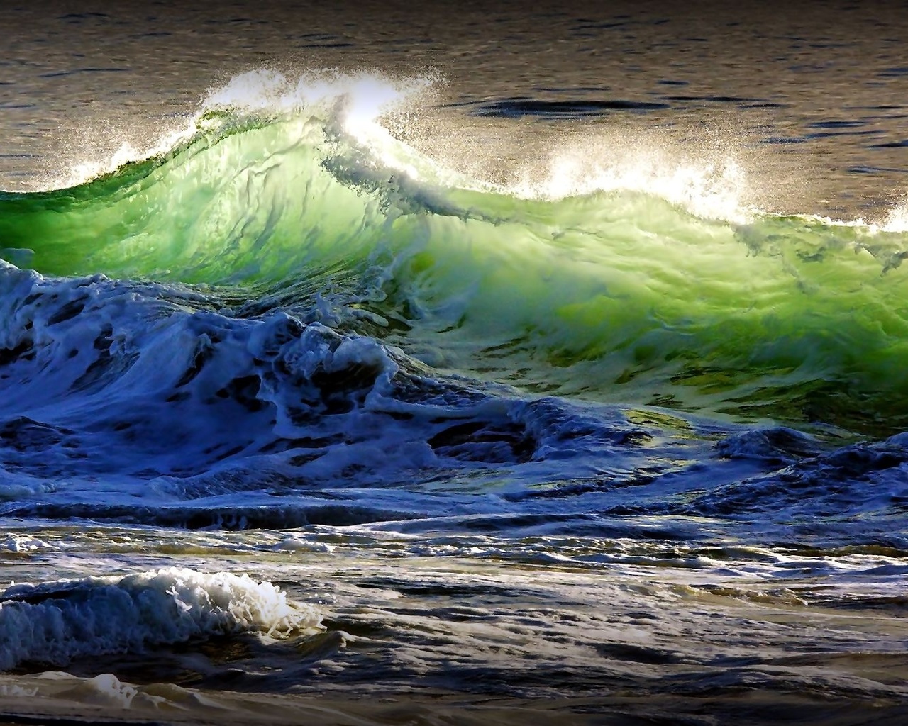 Диффузные волны. Ситжес волны морской Прибой. Прозрачная волна Айвазовского. Море, волны. Набегающая волна.