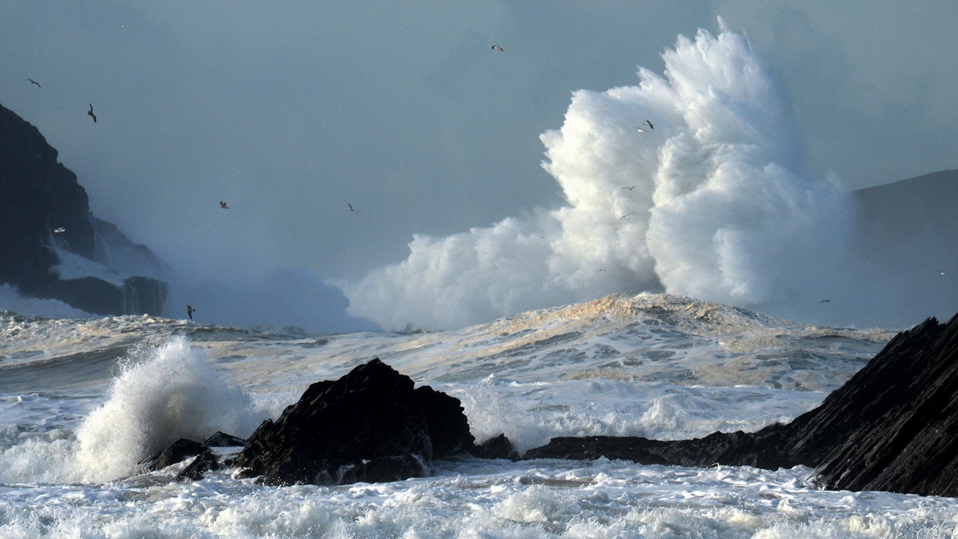 Шторм перенесший. Генисаретское озеро шторм. Исландия шторм. Сильный шторм. Море шторм.