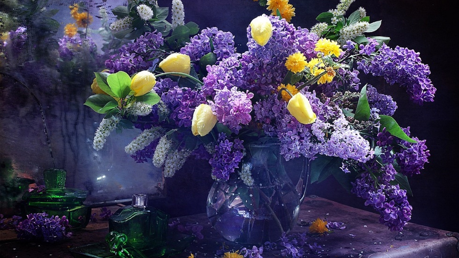 Фото доброго весеннего вечера. Натюрморт с весенними цветами. Букет сирени. Натюрморт с сиренью. Красивый букет весенних цветов.