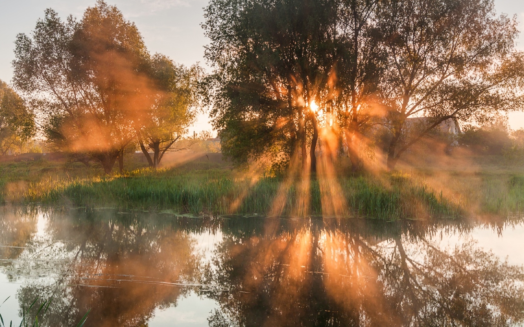 Осенний воздух свеж. Утренняя Заря. Рассвет на реке. Утро природа. Заря,рассвет,утро.