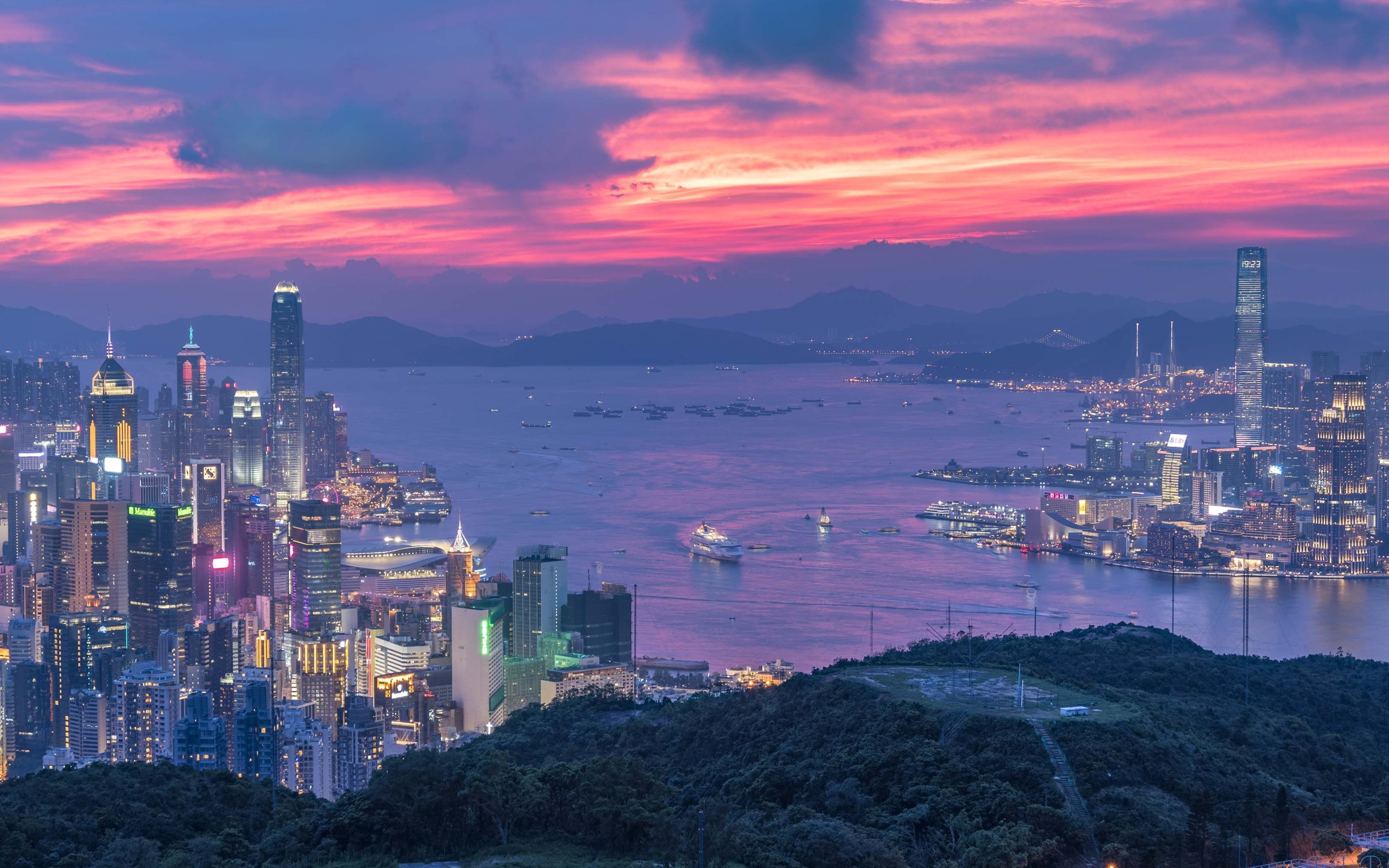 Время в гонконге. Victoria Harbour Гонконг. Виктория Харбор Гонконг. Гавань Виктория Китай. Гонконг гавань.