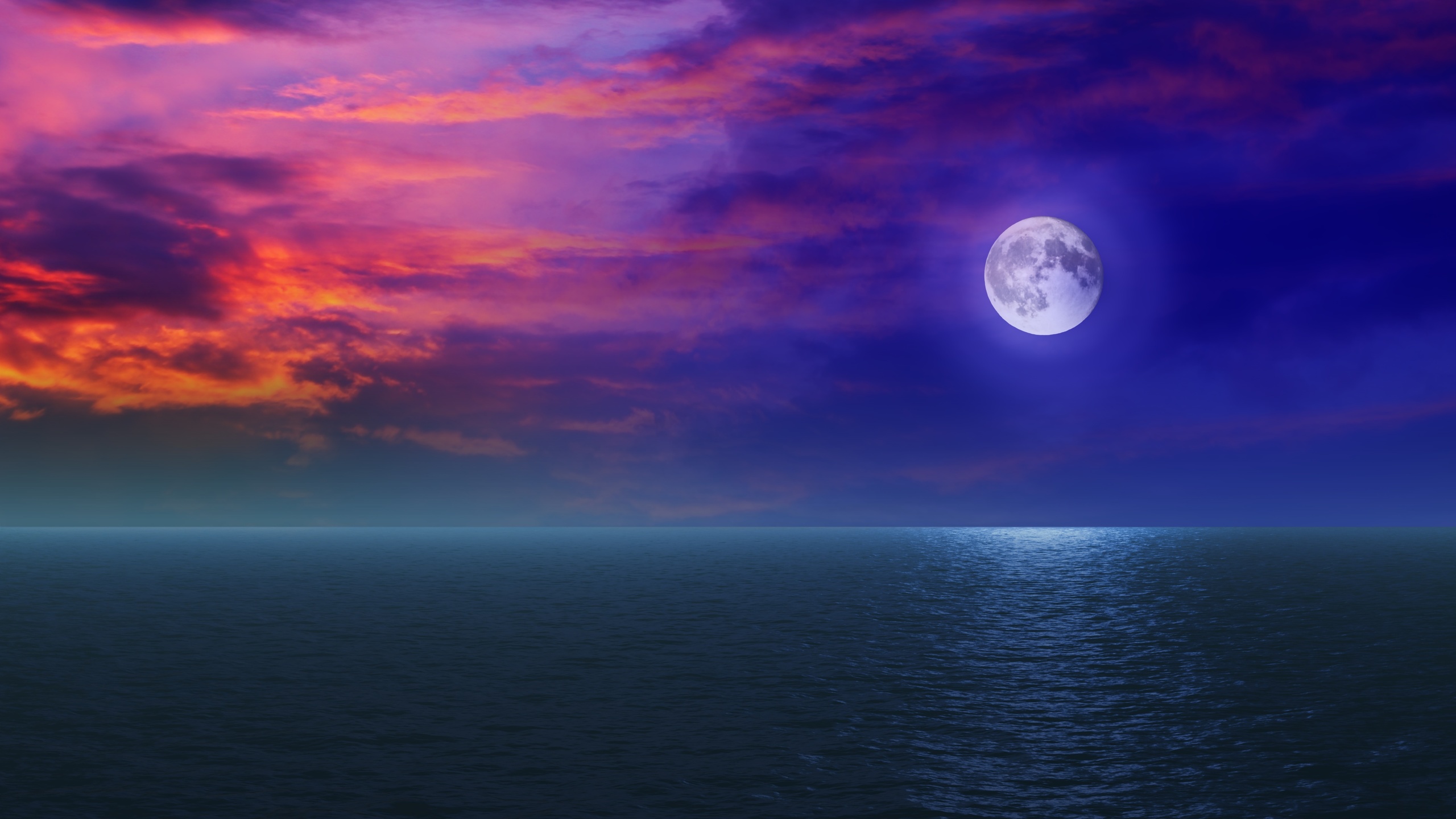 В глубине неба луна. Луна и море. Небо закат Луна. Три Луны на небе. Море лун исполнитель.