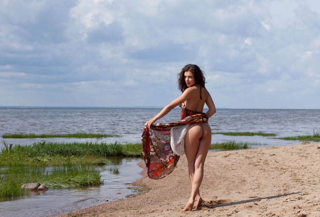 henessy, dress, river