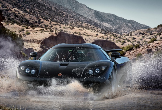 Koenigsegg, CCXR Wild Edition, суперкар, тюнинг, передний сплиттер, боковые крылышки, вентиляционное отверстие, лёгкие колёса, ручей, брызги
