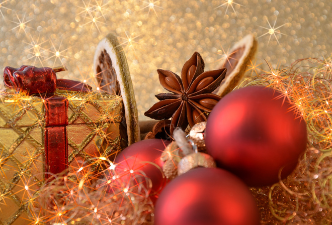 подарки, шары, шарики, красные, игрушки, елочные, пряности, анис, бадьян, золото, блеск, праздники, New Year, Christmas, Рождество, Новый Год
