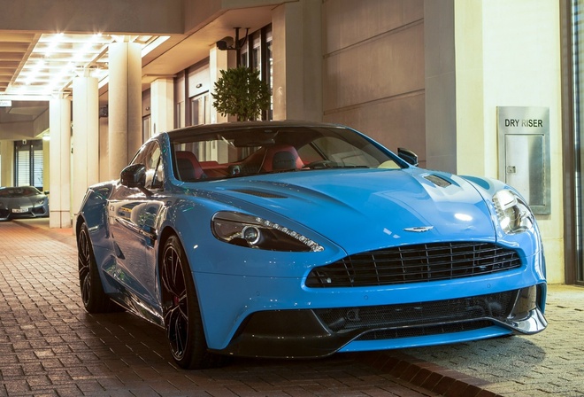 Aston, Martin, Vanquish