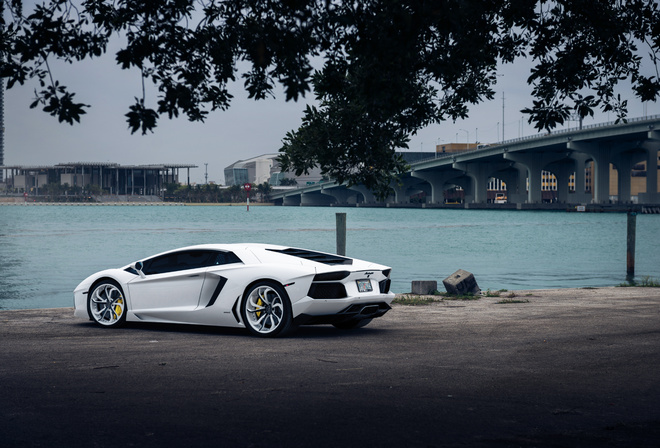 white, aventador, lamborghini, vellano mc customs