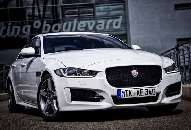 Jaguar, XE R, Sport 2015