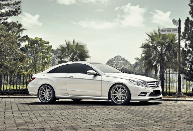 mercedes-benz e-class coupe, auto