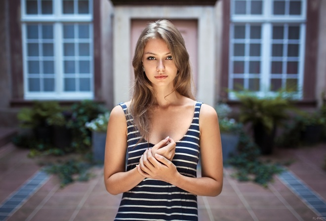 women, portrait, women outdoors, depth of field