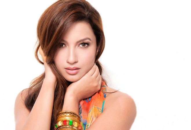 Gauhar Khan, face, girl, eyes, brunette, , actress, pretty, hair, sexy, , celebrity, bollywood, pose, beauty, cute, , model, indian, , lips, beautiful