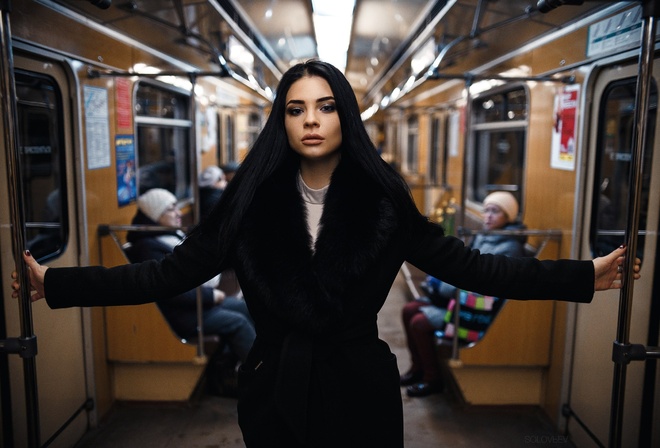 Viktoria Efremycheva, women, portrait, depth of field, black hair, metro