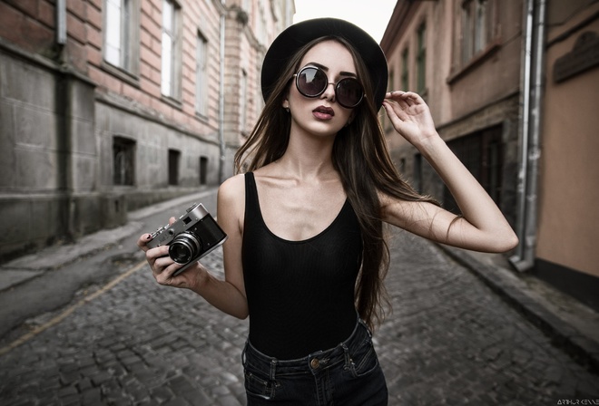 women, sunglasses, portrait, women outdoors, camera, long hair, hat