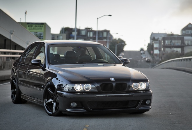 E 39, BMW, black