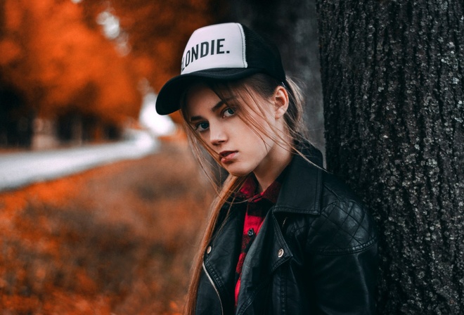 women, blonde, baseball caps, trees, leather jackets, portrait, depth of field