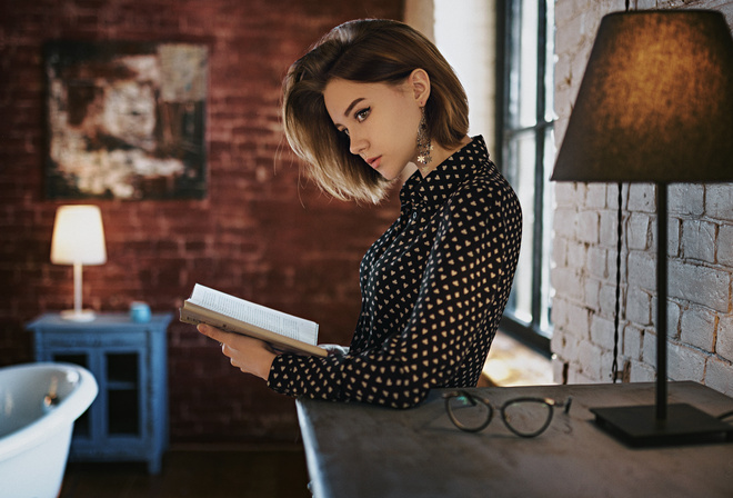 women, portrait, lamp, glasses, books, looking away, Sergey Fat