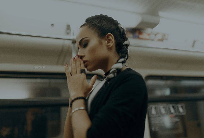 women, tanned, portrait, Alexander Belavin, closed eyes