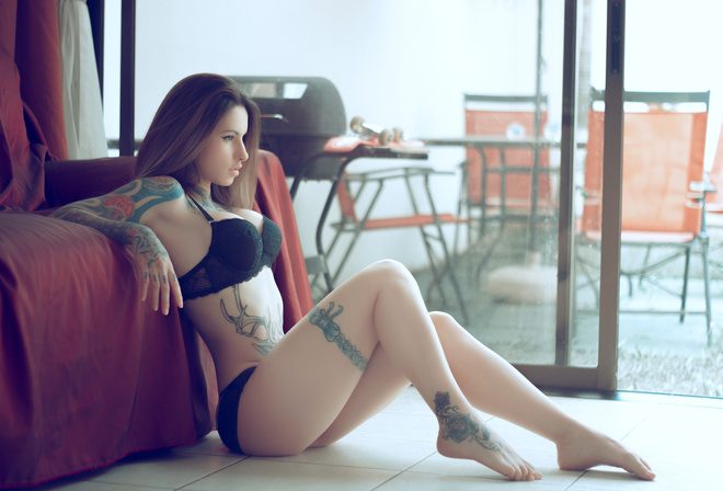 women, sitting, tattoo, looking away, ass, nose rings, on the floor, eyeliner, black lingerie, brunette, Costa Rica Model