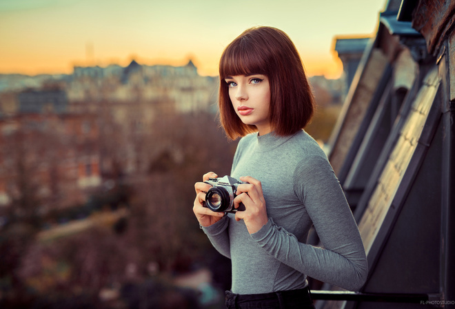 women, Marie Grippon, camera, Lods Franck, portrait, depth of field, eyeliner