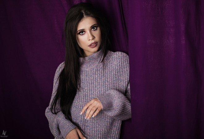 women, eyeliner, portrait, sweater, pink lipstick, long hair, purple