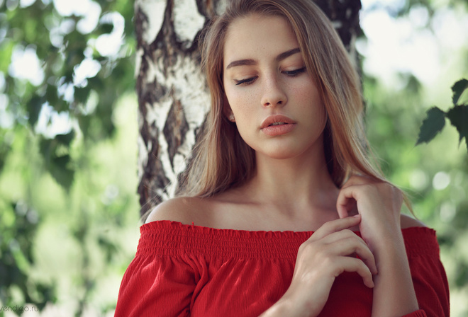 women, blonde, portrait, bare shoulders, trees