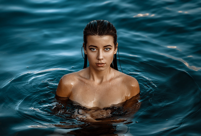 women, wet hair, water, wet body, portrait, arms crossed, water drops