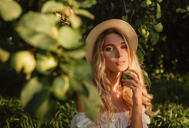 women, blonde, hat, brunette, bare shoulders, portrait