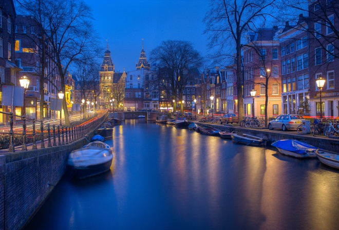 Голландия, Нидерланды, город, Амстердам, канал, лодки, дома, здания, улица, велосипеды, машины, вечер, освещение