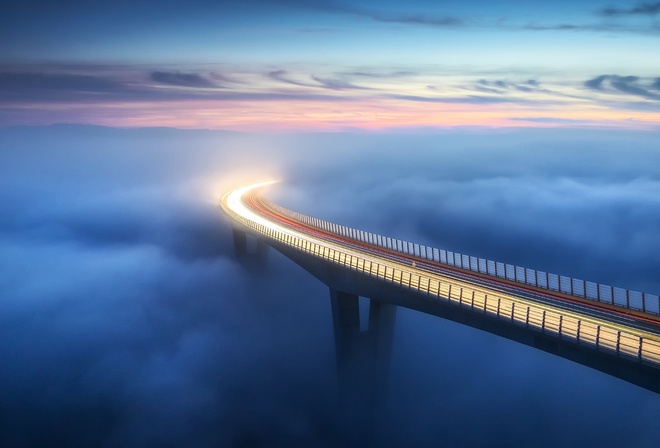 Мост, туман, облака, линии света, высота, утро