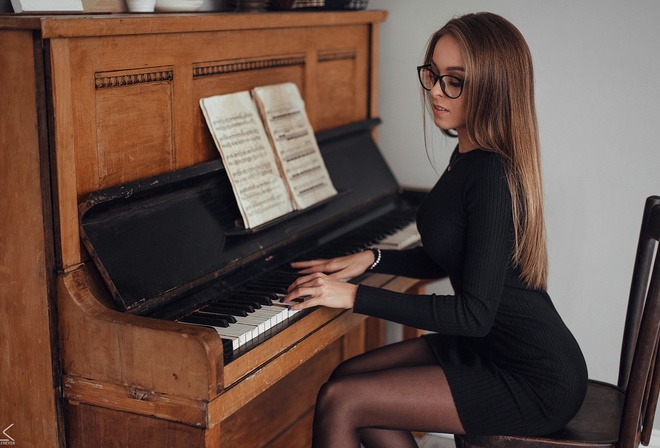 women, sitting, piano, blue nails, Music Sheet, black dress, women with glasses, long hair, necklace, chair, Sergey Freyer