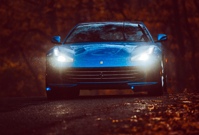 Ferrari, GTC4Lusso T