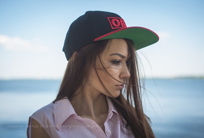 women, face, portrait, baseball cap, looking away, hair in face