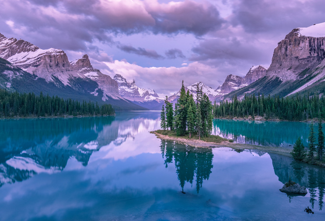 Spirit Island, Jasper National Park, Maligne Lake, 