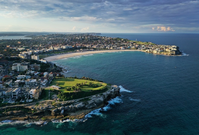 Australia, Tamarama, the ocean, the horizon