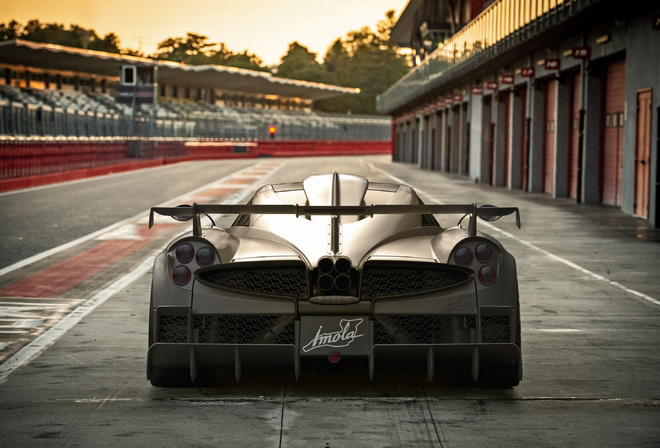 Pagani, Imola,  