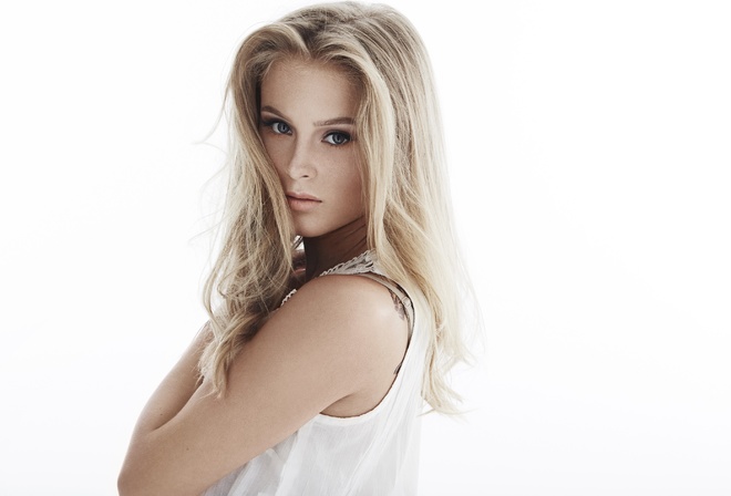 Zara Larsson,  