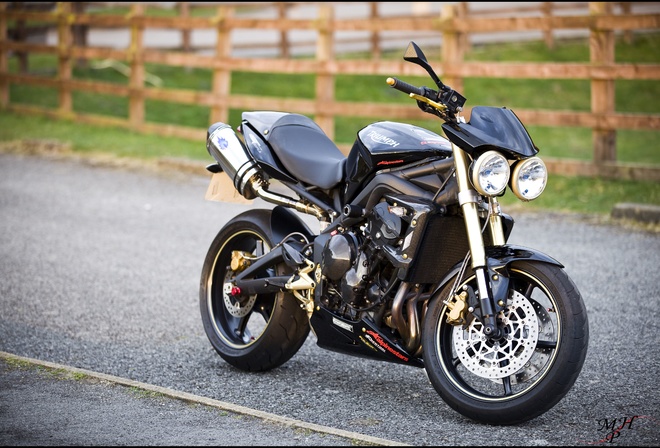 Triumph, Street Triple, 