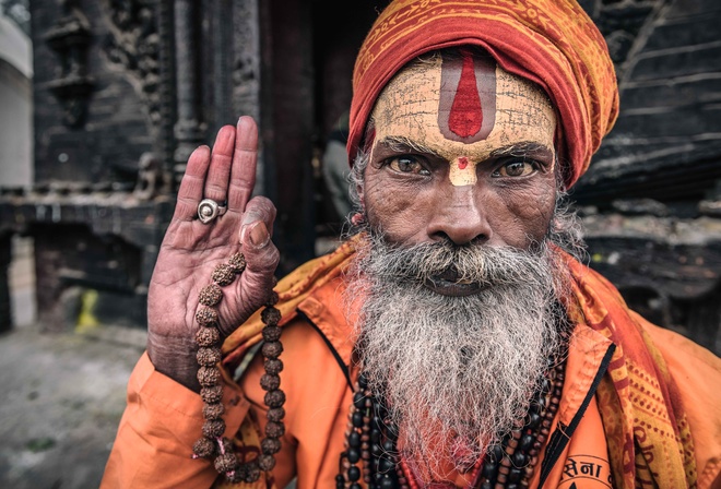 Nepal, Kathmandu, Portrait of a sadhu, Старик, Руки, Борода, Лицо
