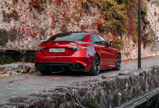 Alfa Romeo, Giulia, Quadrifoglio, 2021