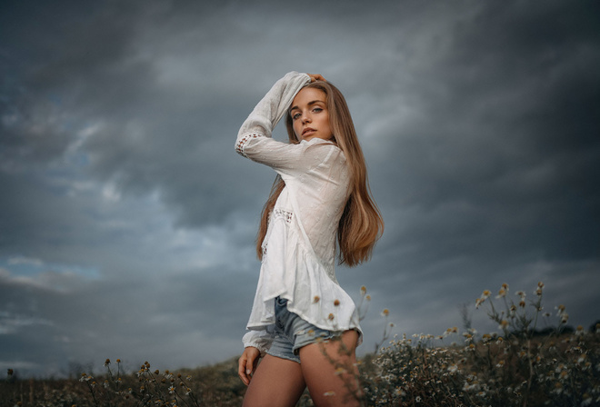 women, jean shorts, brunette, women outdoors, sky, clouds, long hair