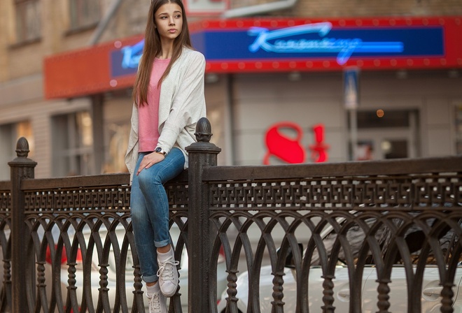 women, model, jeans, brunette, sweater, T-shirt, sneakers, city, sitting, street, railing, glasses