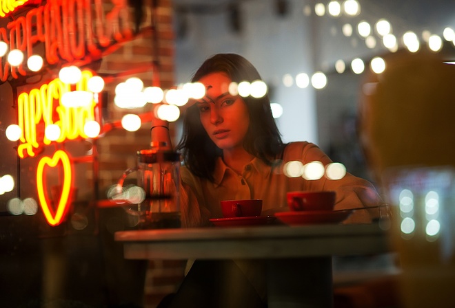 coffee shop, coffee, model, brunette, women, table, window, chair, blouse, glasses, bokeh