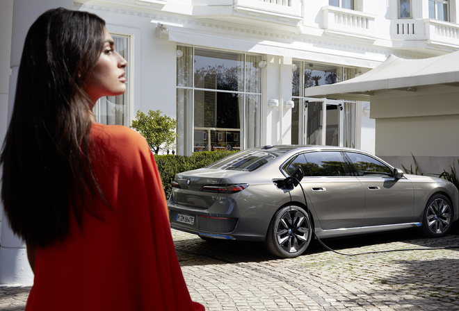 BMW Group, Cannes, 2023, electric vehicles, BMW i7, luxury car