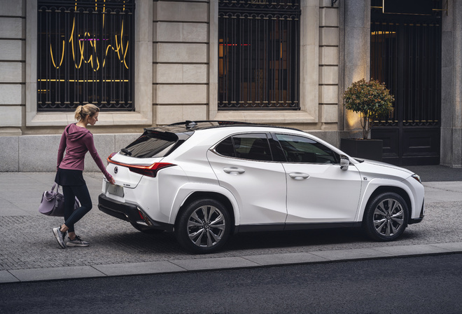 Lexus, luxury SUV, Lexus UX 250h, hybrid