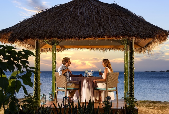 Fiji, tropics, luxury resort, sunset dinner