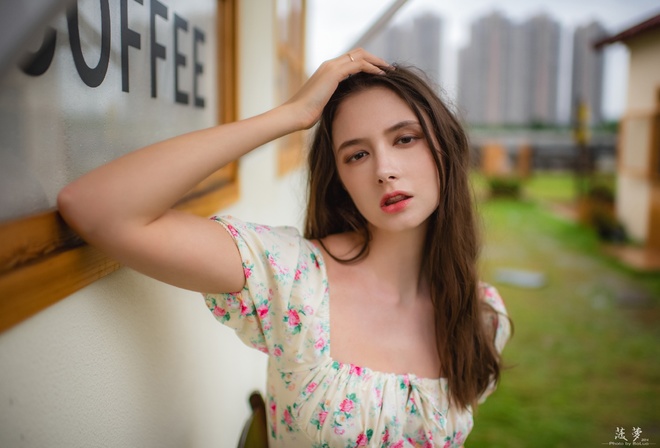 Disha Shemetova, , women, summer dress, women outdoors, grass, model, coffee, brunette